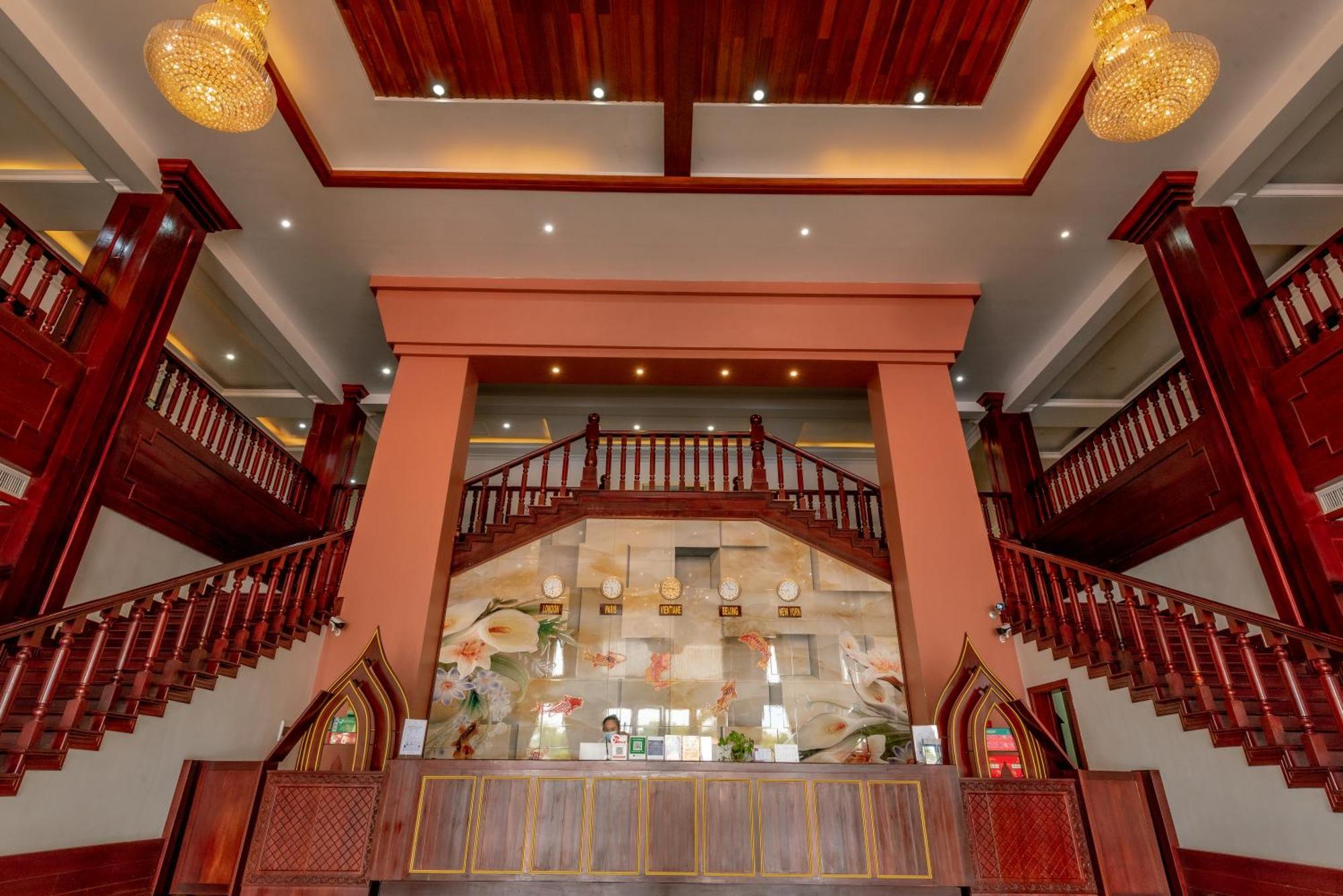 36Manor International Sport Hotel Вьентьян Экстерьер фото